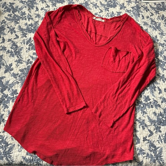 Women's V-Neck Long Sleeve Tops - Blue and Red - Picture 11 of 16
